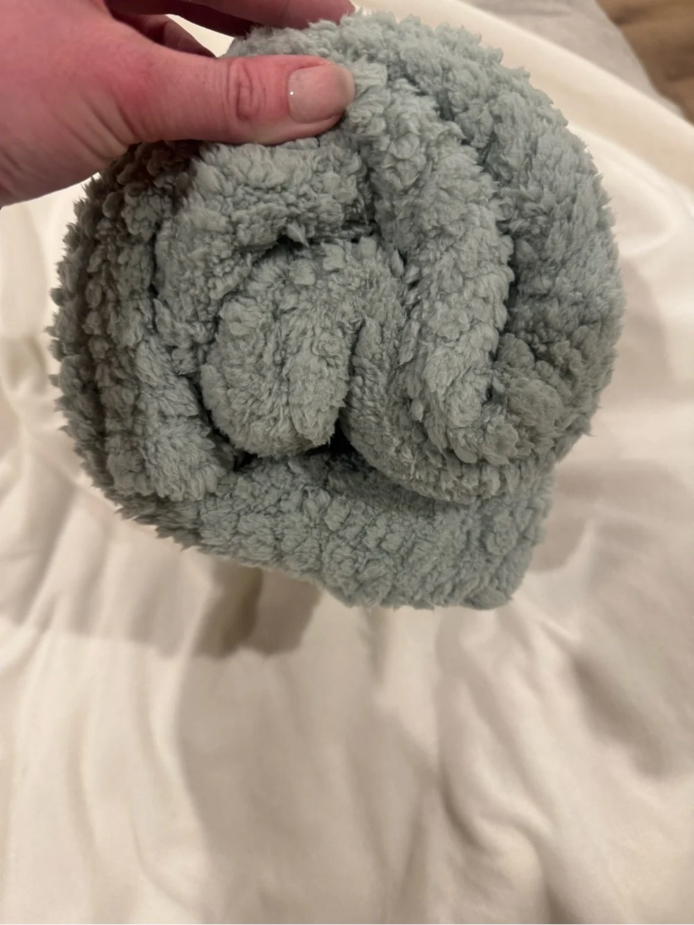 ULTA Limited Edition Plush Throw - Light Green Cozy